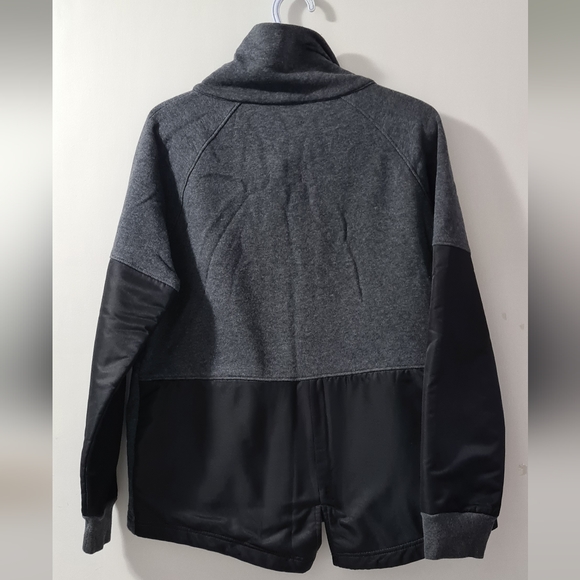 NORTHERN REFLECTIONS Gray snap front Cowl neck knit jacket, zip pockets/ Size S - Picture 2 of 10